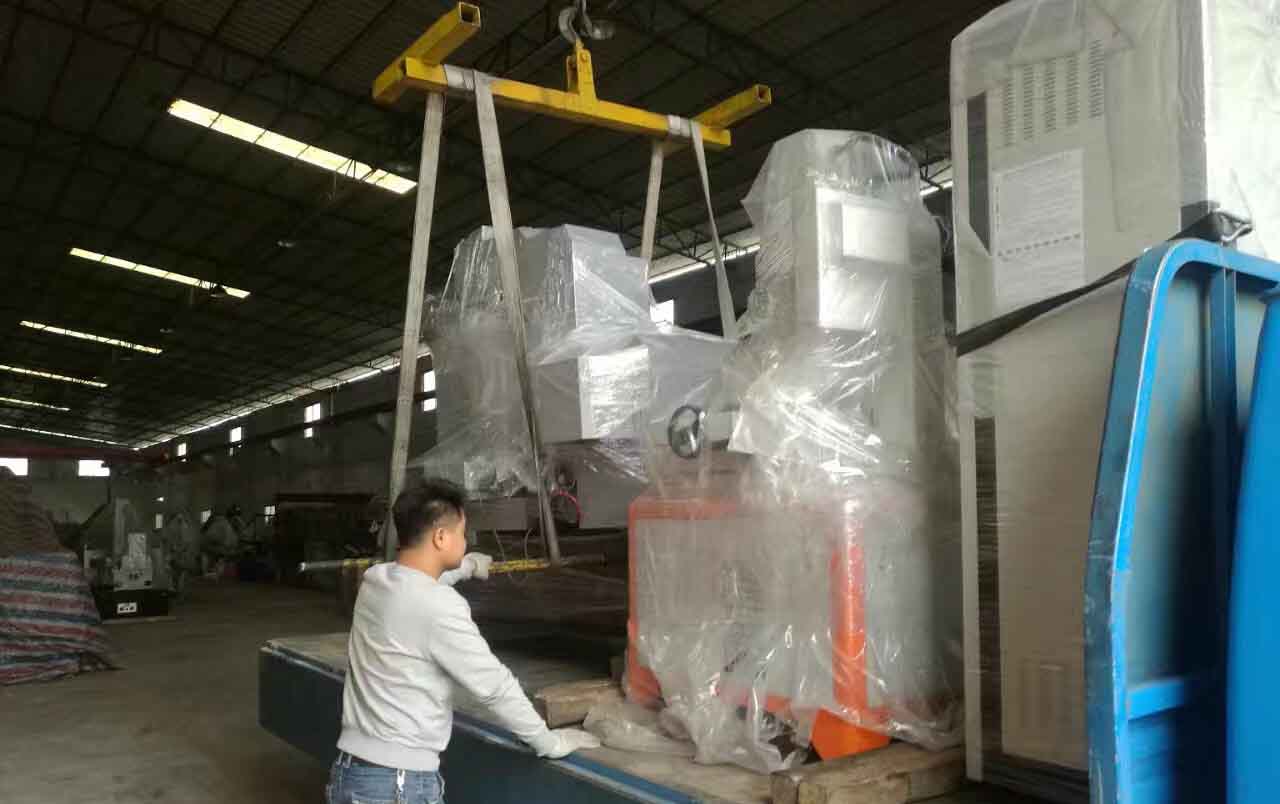 DT320中走絲發(fā)機(jī)圖片