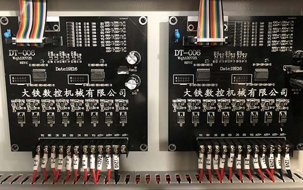 線(xiàn)切割電機(jī)控制板